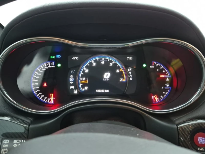 Jeep Grand cherokee SRT  CARFAX, снимка 9 - Автомобили и джипове - 53465060