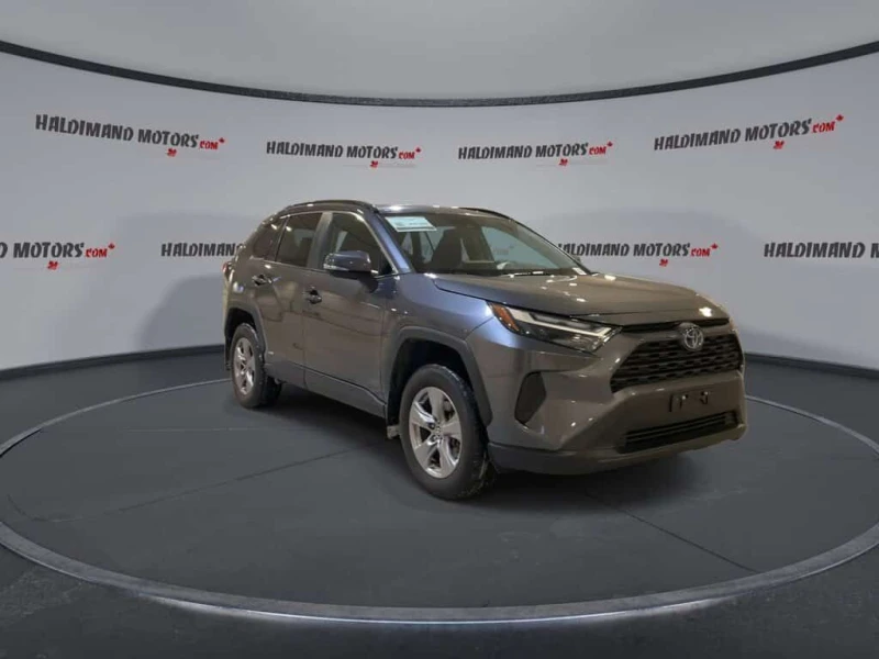 Toyota Rav4 Hybrid XLE * ПОДГРЕВ / ОБДУХВАНЕ * ПРЕДСТАВИТЕЛСТВ, снимка 2 - Автомобили и джипове - 53536703
