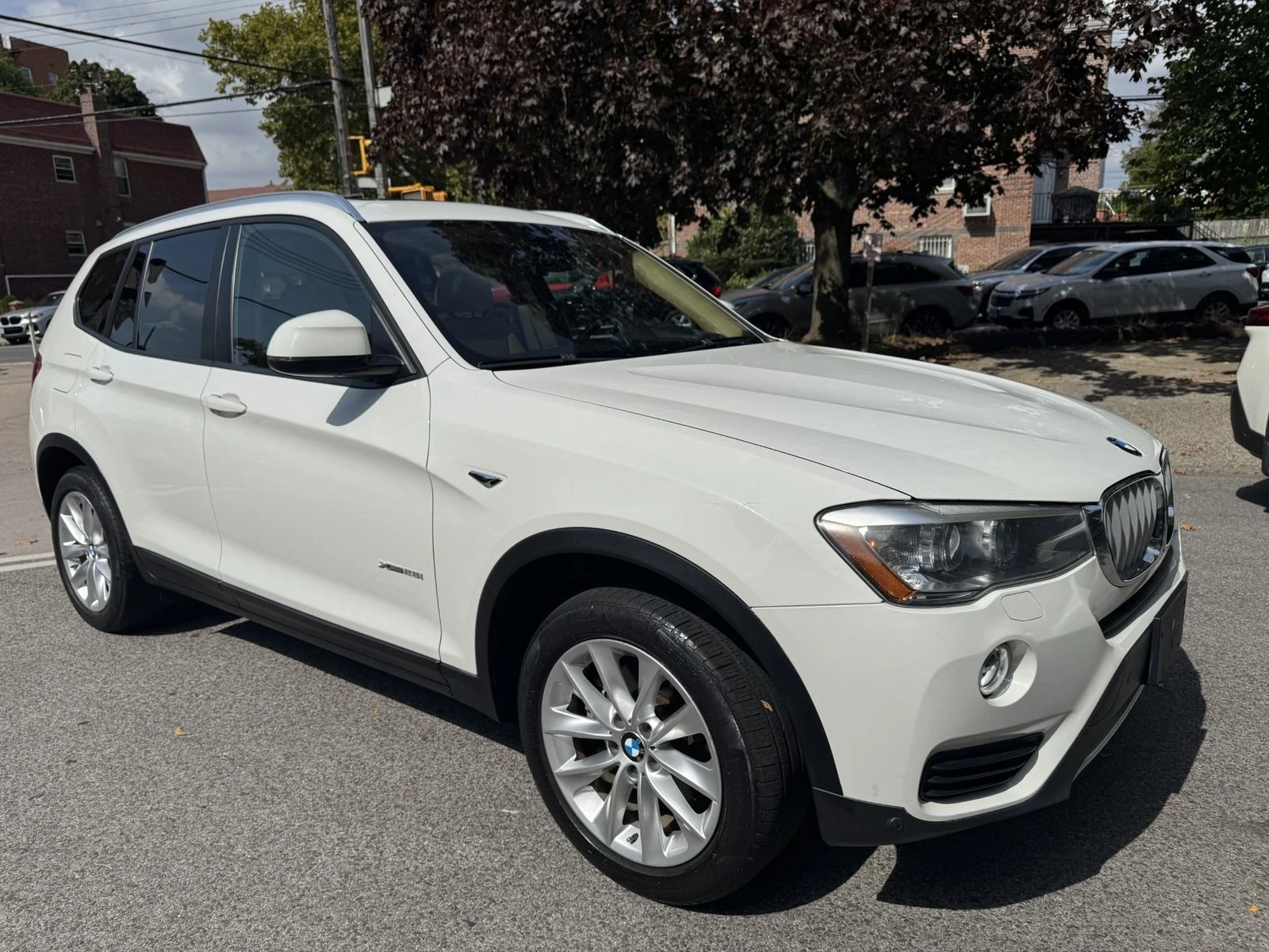 BMW X3 xDrive28i* Head Up* Panorama* Navi* Parking Camera - [1] 