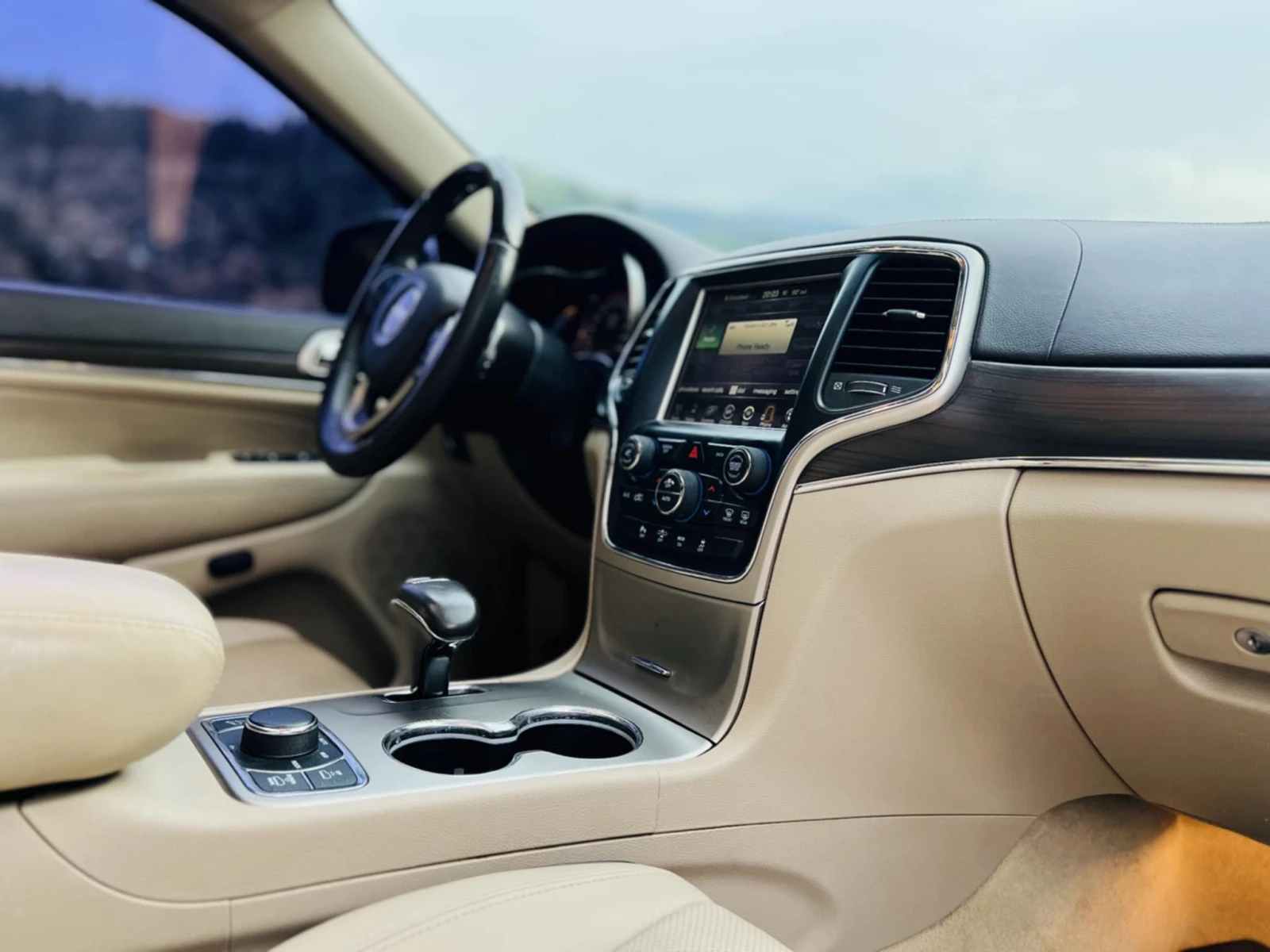 Jeep Grand cherokee Overland 5.7 - изображение 7