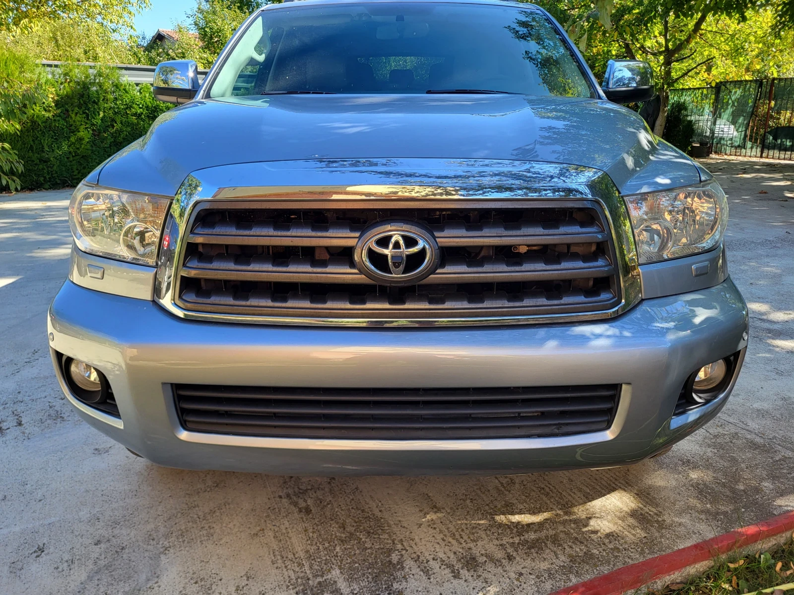 Toyota Sequoia, снимка 4 - Автомобили и джипове - 56048563