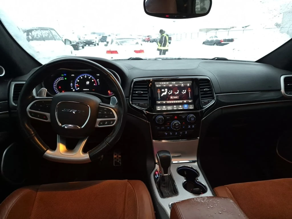Jeep Grand cherokee SRT  CARFAX | Mobile.bg � ����������� 11