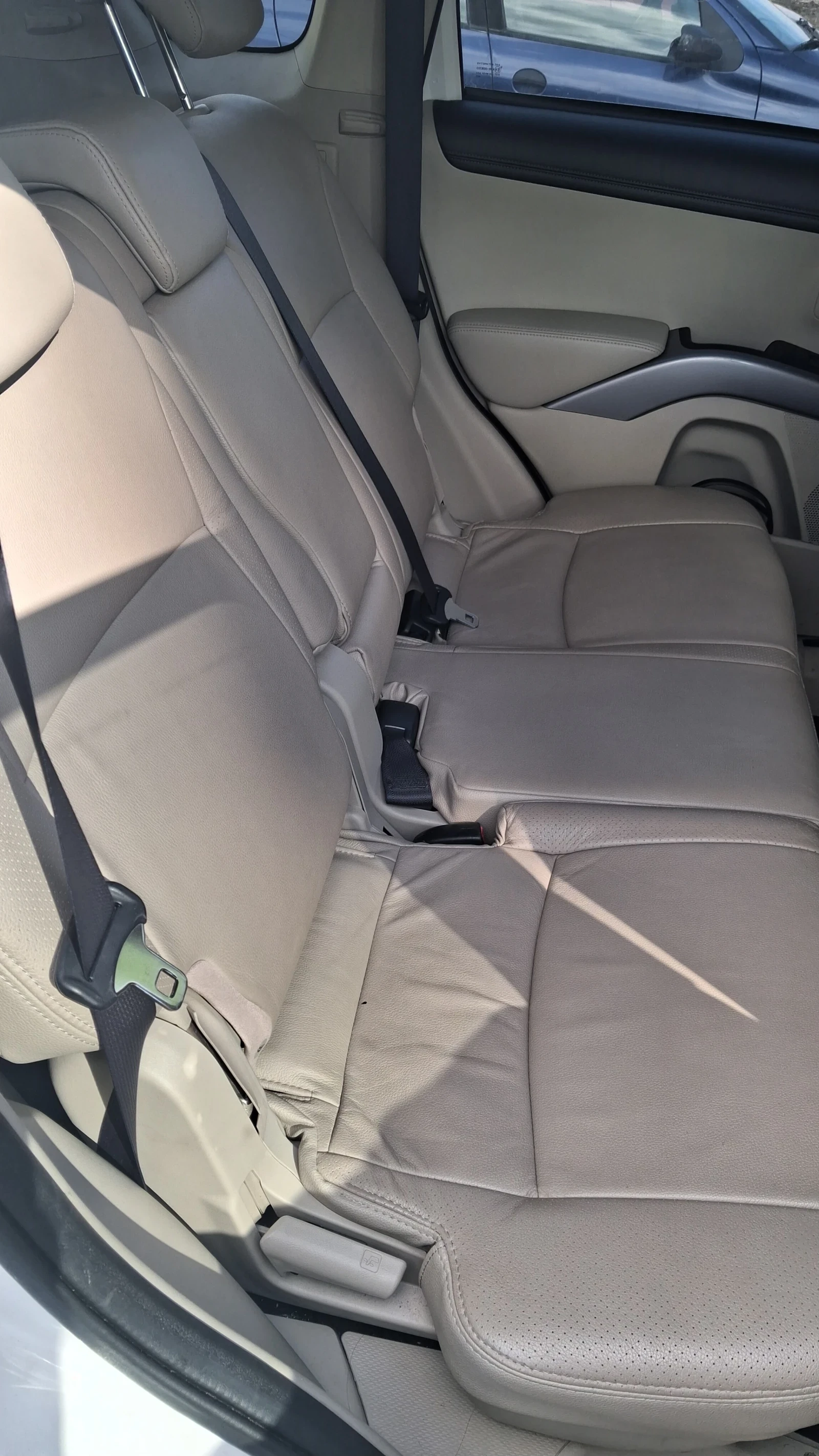 Mitsubishi Outlander, снимка 9 - Автомобили и джипове - 54007870