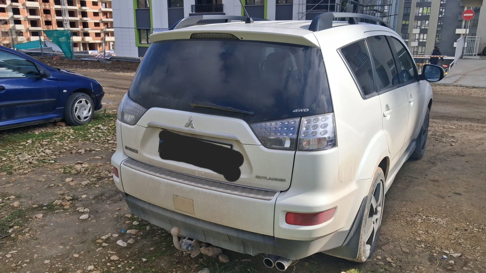 Mitsubishi Outlander, снимка 2 - Автомобили и джипове - 54007870