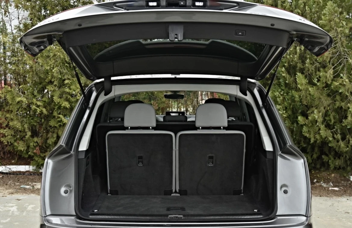 Audi Q7 НОВ ВНОС/ОБСЛУЖЕНА/7МЕСТНА, снимка 12 - Автомобили и джипове - 54458714