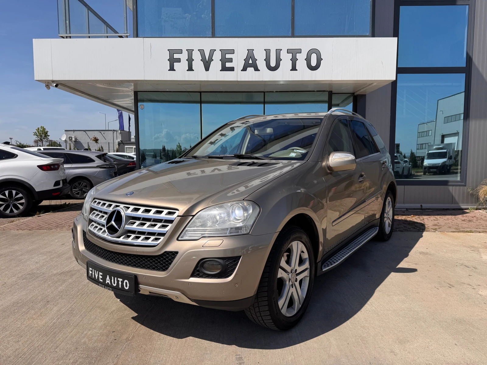 Mercedes-Benz ML 320 / FACE / 224HP / Парктроник / , снимка 3 - Автомобили и джипове - 55085669