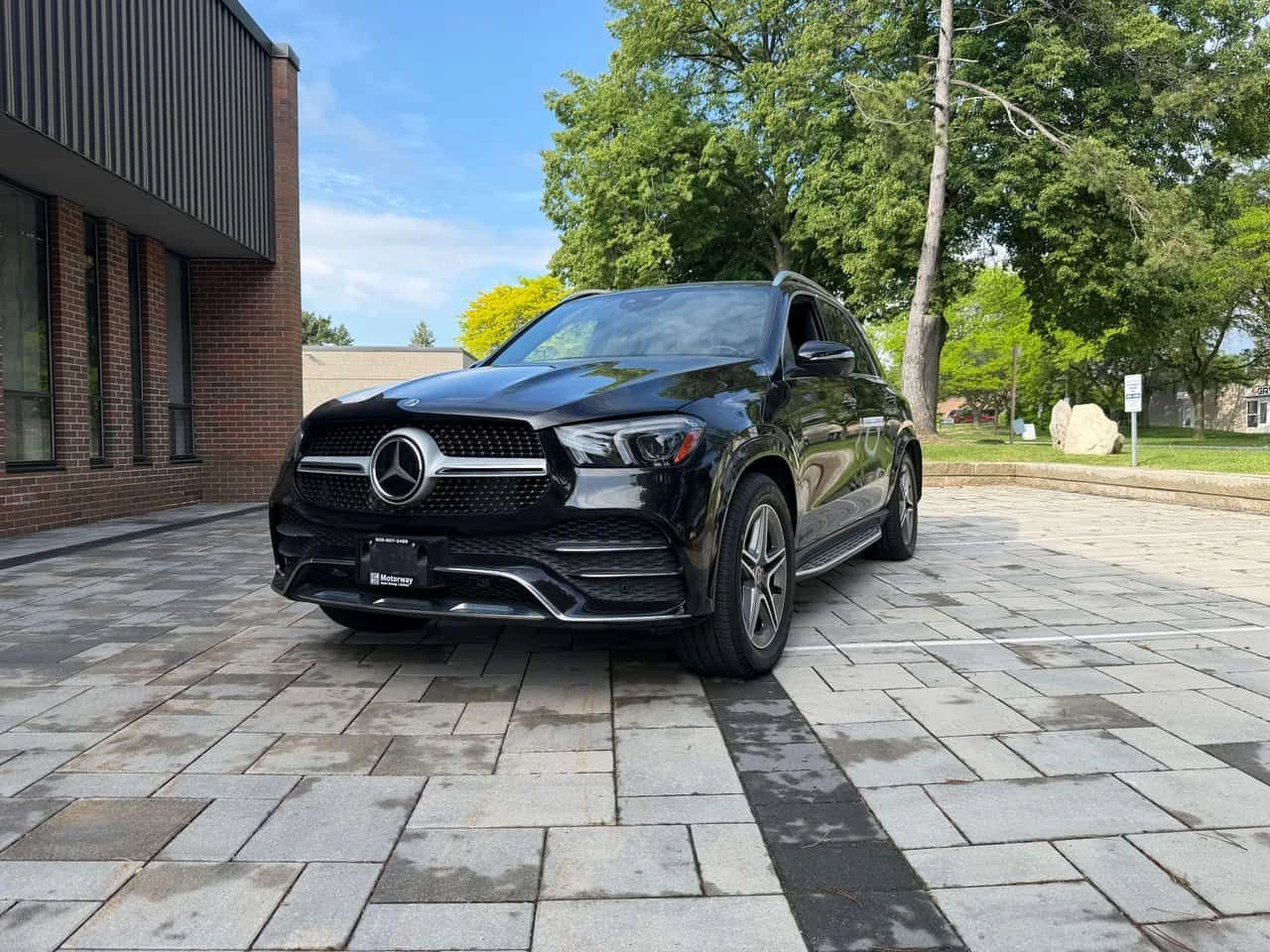Mercedes-Benz GLE 350 BURMESTER| HUD| 360| PANO| , снимка 2 - Автомобили и джипове - 55302122