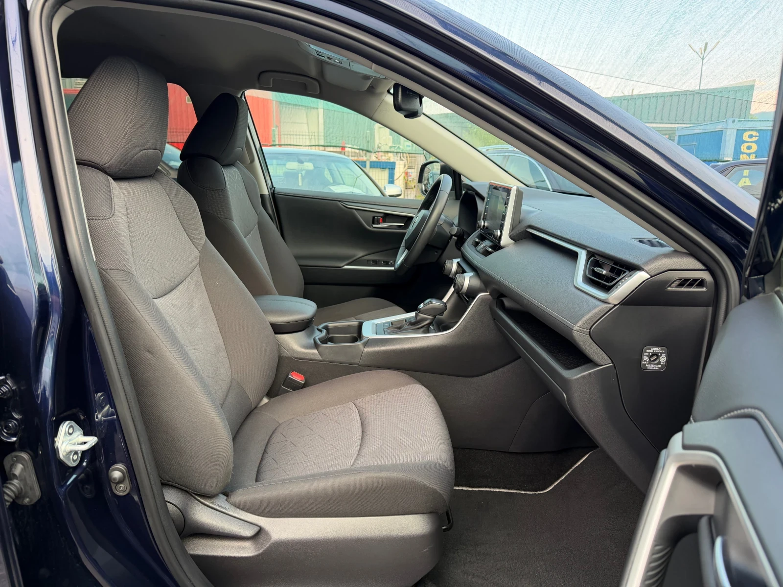 Toyota Rav4 2.5i Hybrid, снимка 9 - Автомобили и джипове - 55353584