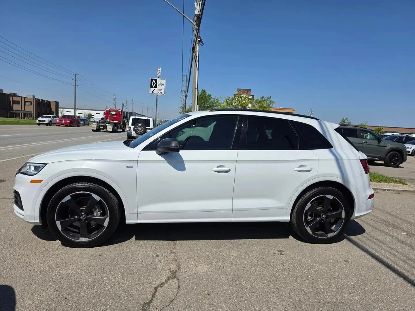 Audi Q5 TECHNIK S LINE ЦЕНА ДО БЪЛГАРИЯ АВТОКРЕДИТ, снимка 8 - Автомобили и джипове - 55529240