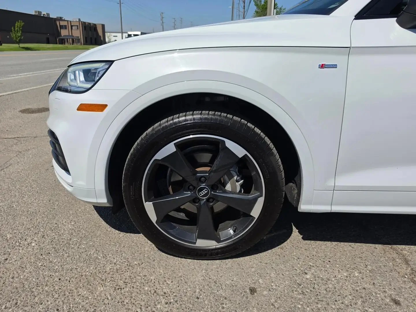 Audi Q5 TECHNIK S LINE ЦЕНА ДО БЪЛГАРИЯ АВТОКРЕДИТ, снимка 9 - Автомобили и джипове - 55529240