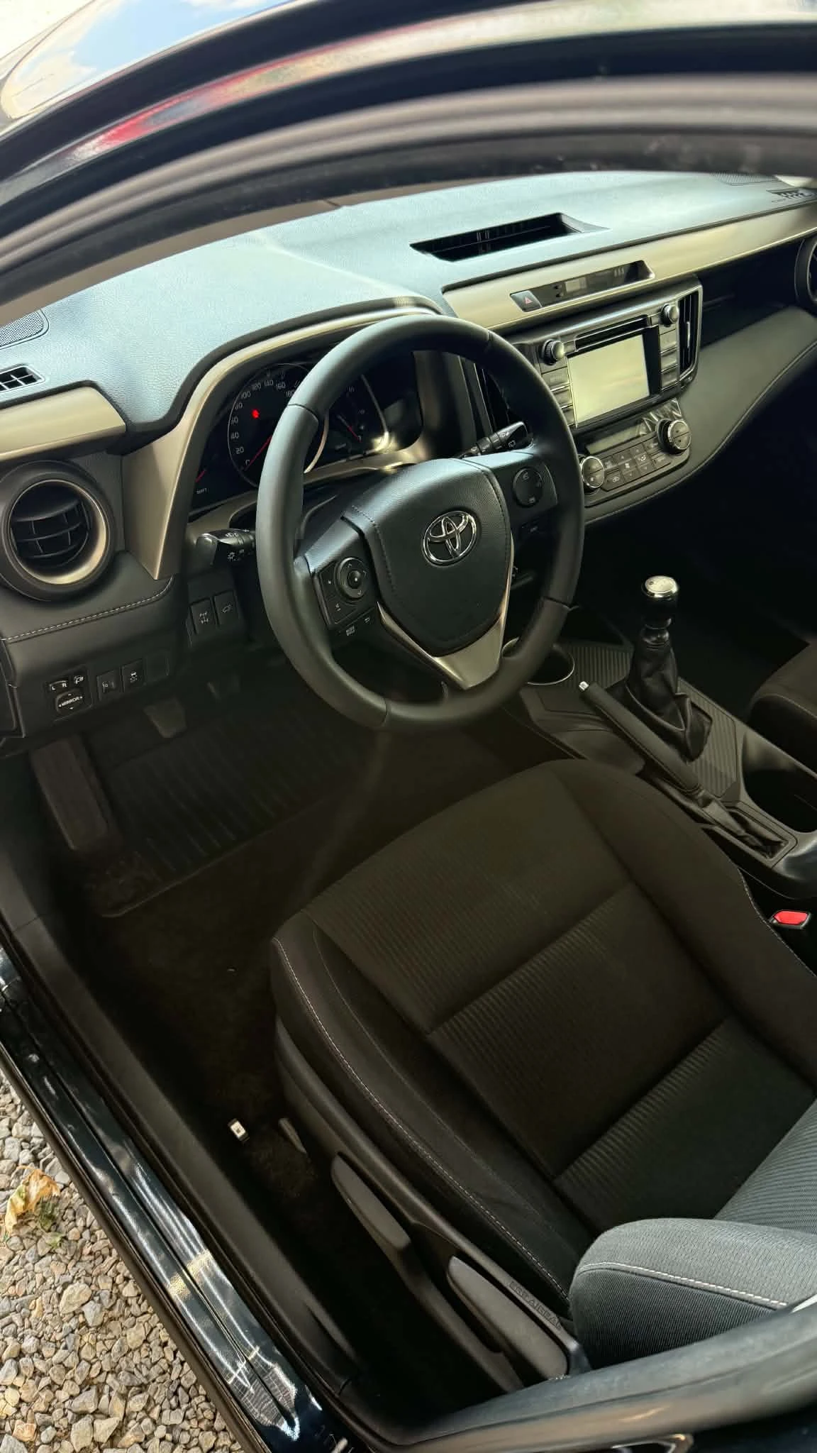 Toyota Rav4 2.0 D4D, снимка 9 - Автомобили и джипове - 55673053