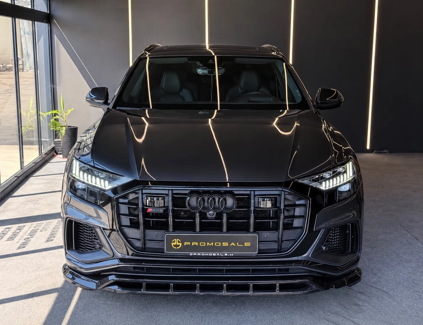 Audi SQ8 Maxton Design* B&O* Full* Pano* HuD* ЛИЗИНГ , снимка 2 - Автомобили и джипове - 55738335