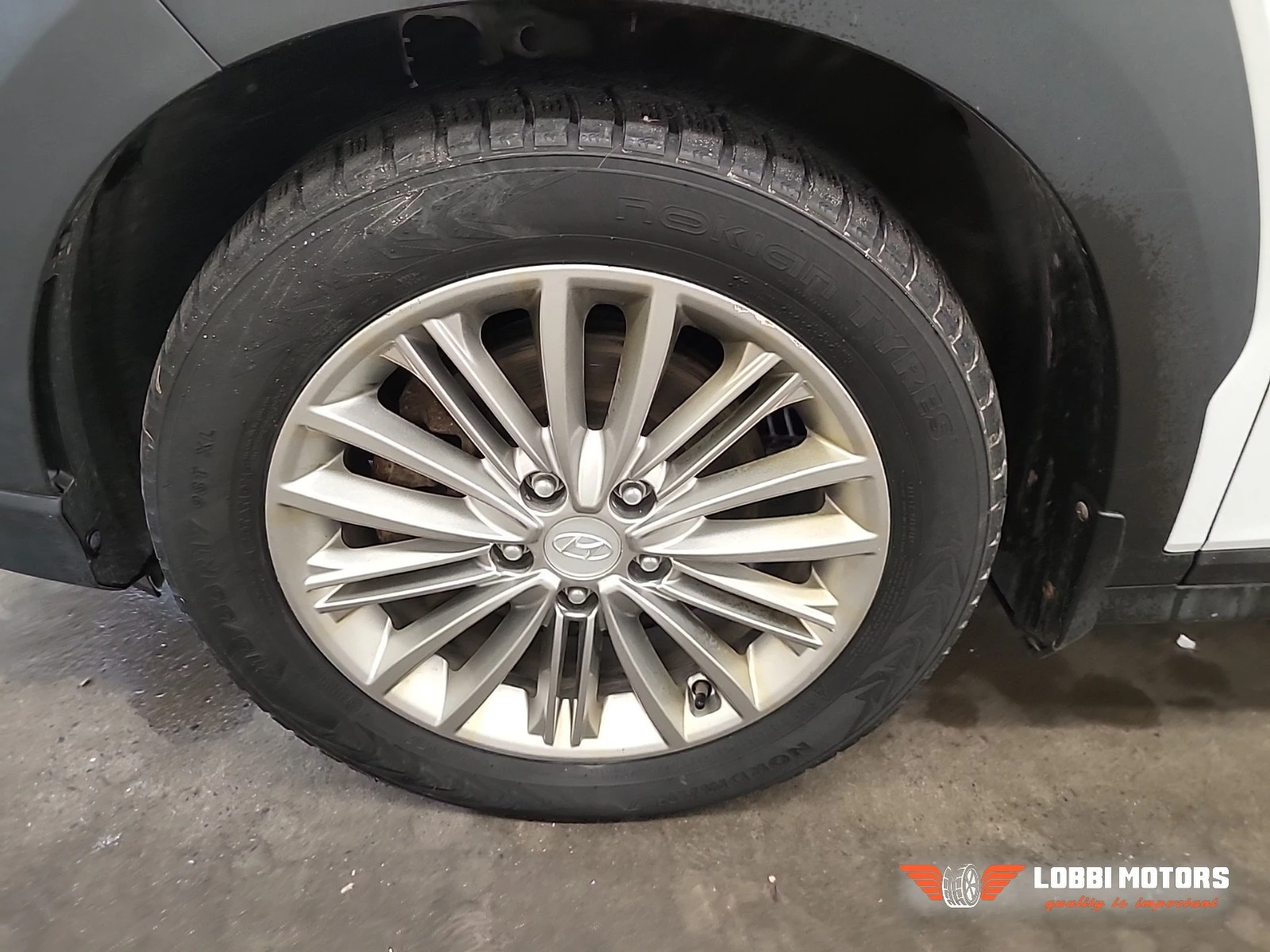 Hyundai Kona, снимка 6 - Автомобили и джипове - 56297446