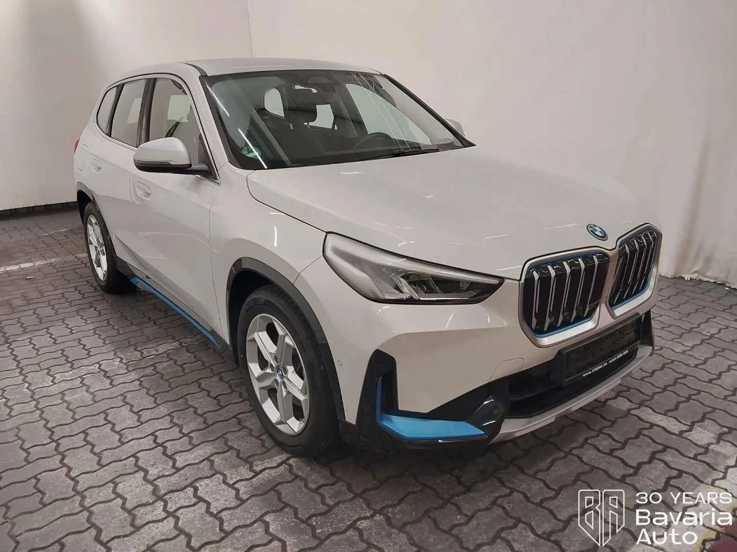 BMW iX1 30 xDrive xLine, снимка 5 - Автомобили и джипове - 56743443