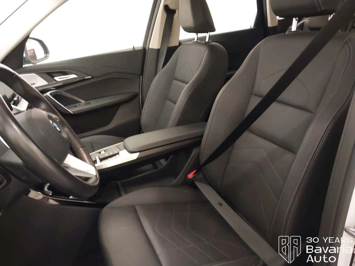 BMW iX1 30 xDrive xLine, снимка 6 - Автомобили и джипове - 56743443