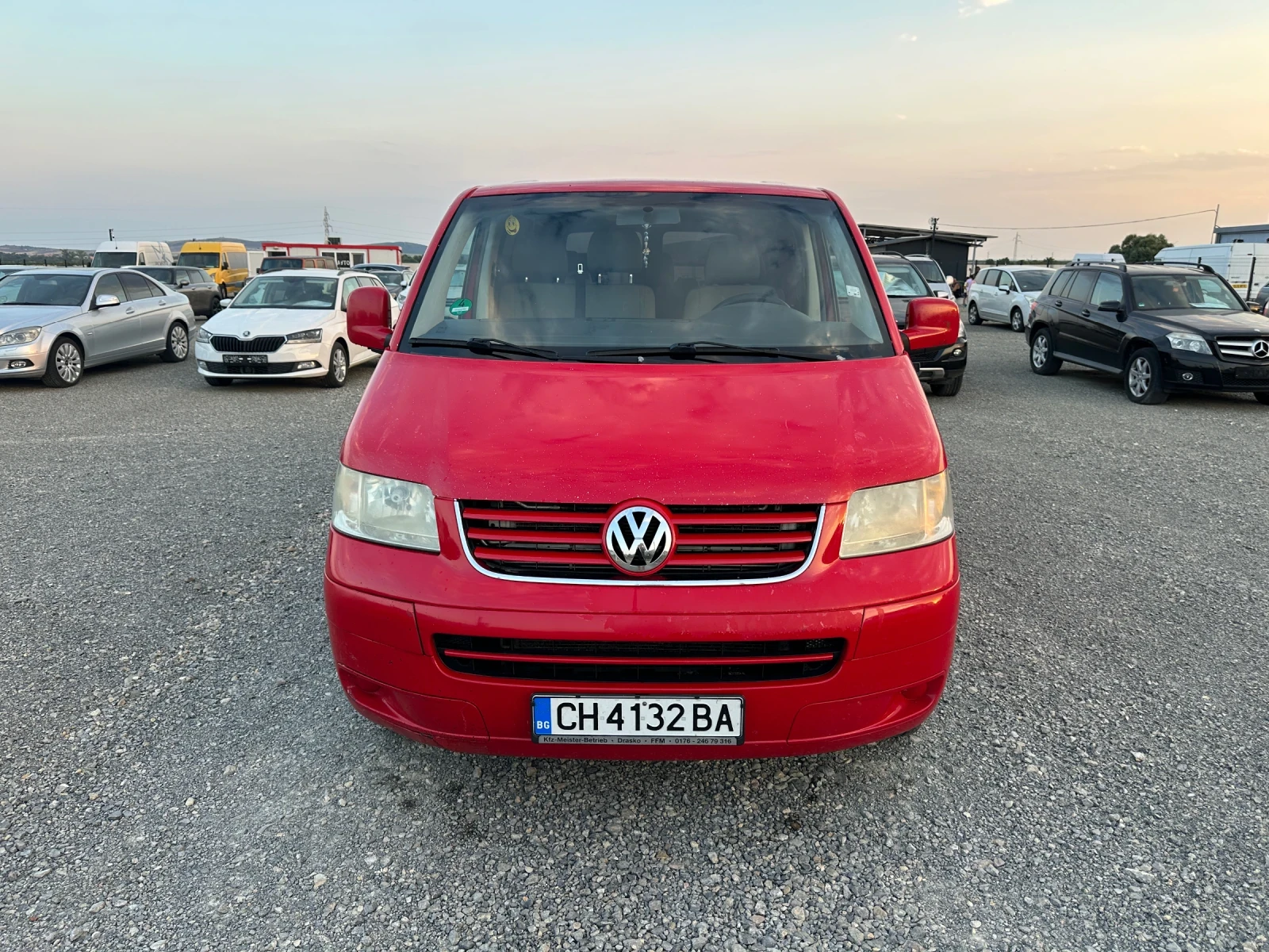 VW T5 9-МЕСТЕН* КЛИМАТИК, снимка 2 - Бусове и автобуси - 55590096