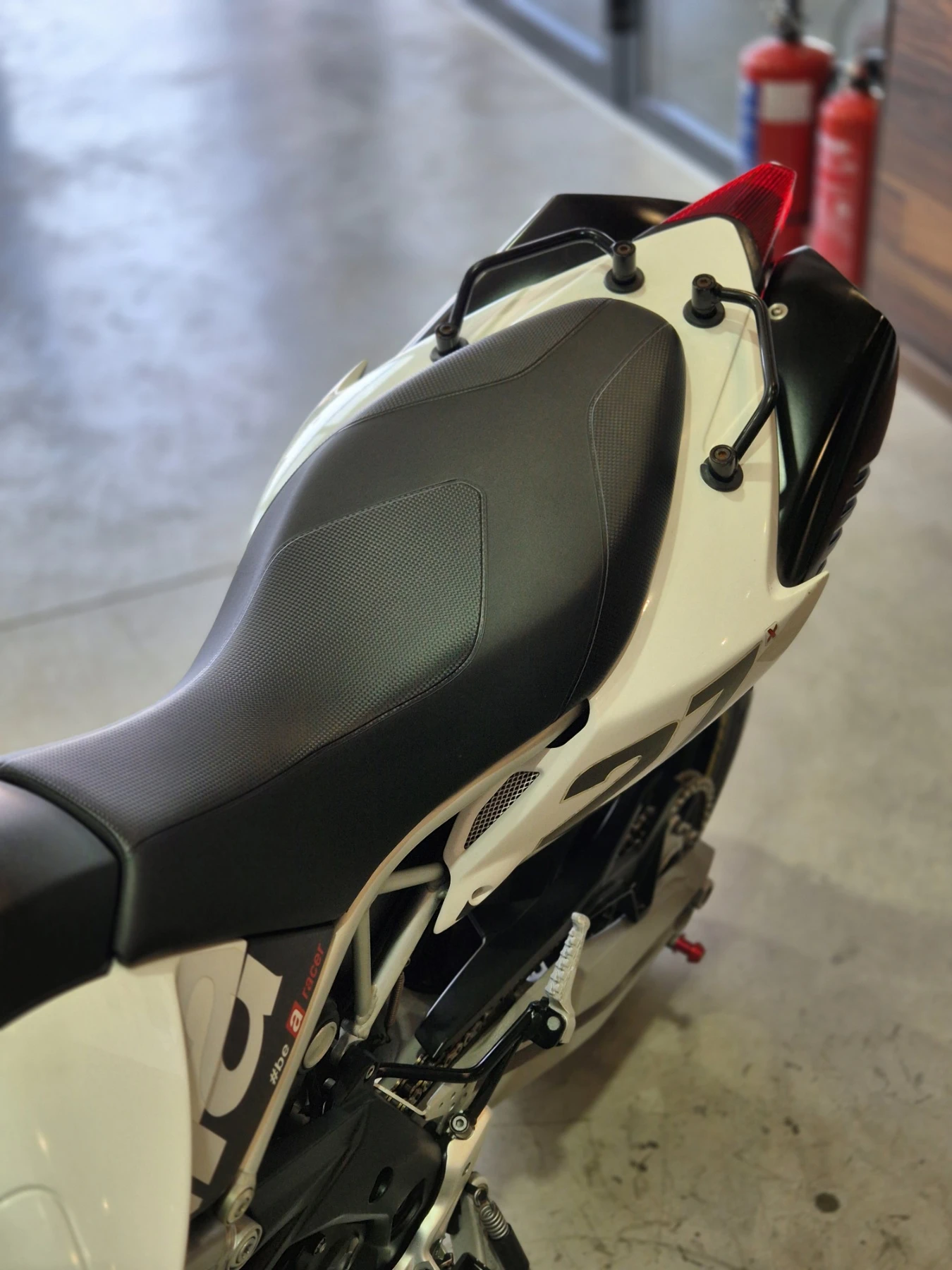 Aprilia Dorsoduro 1200 ABS! TC! Нов внос, снимка 16 - Мотоциклети и мототехника - 55445494