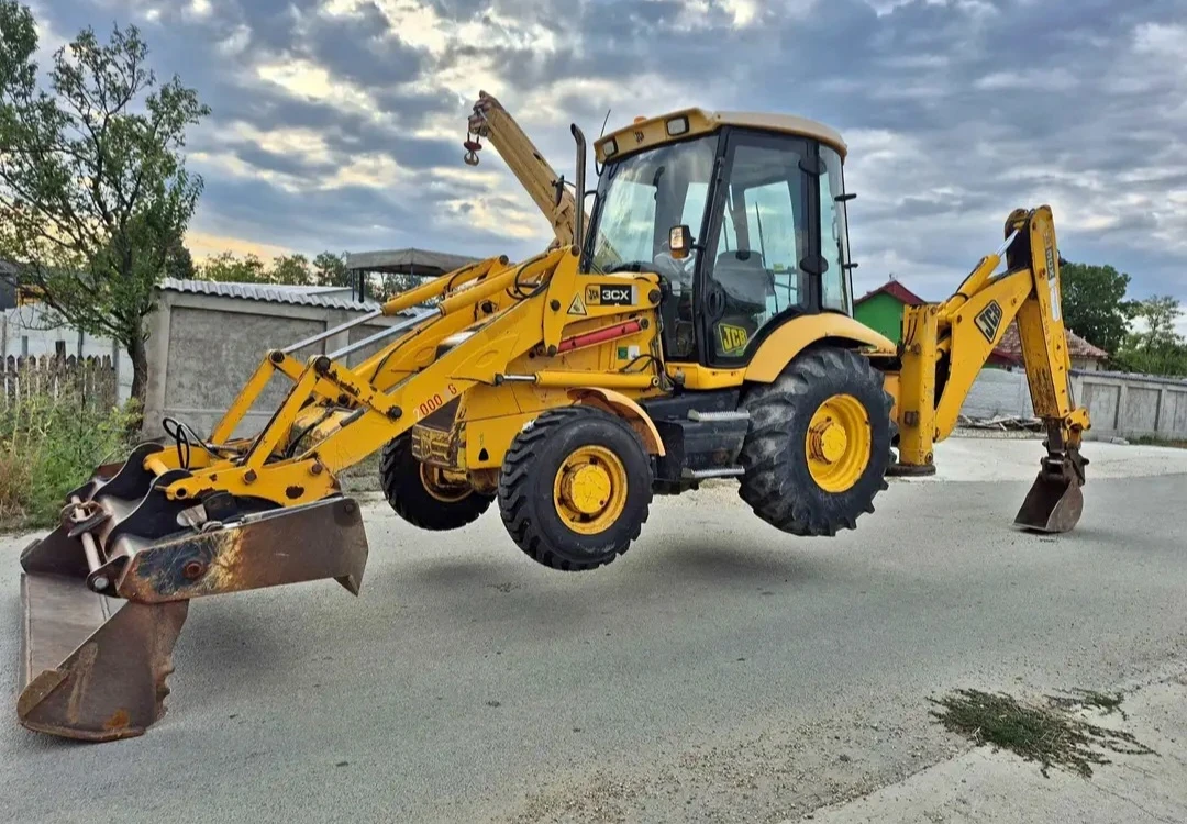 Багер JCB 3CX, снимка 10 - Индустриална техника - 55797358