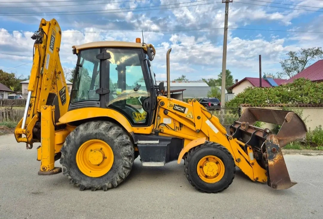 Багер JCB 3CX