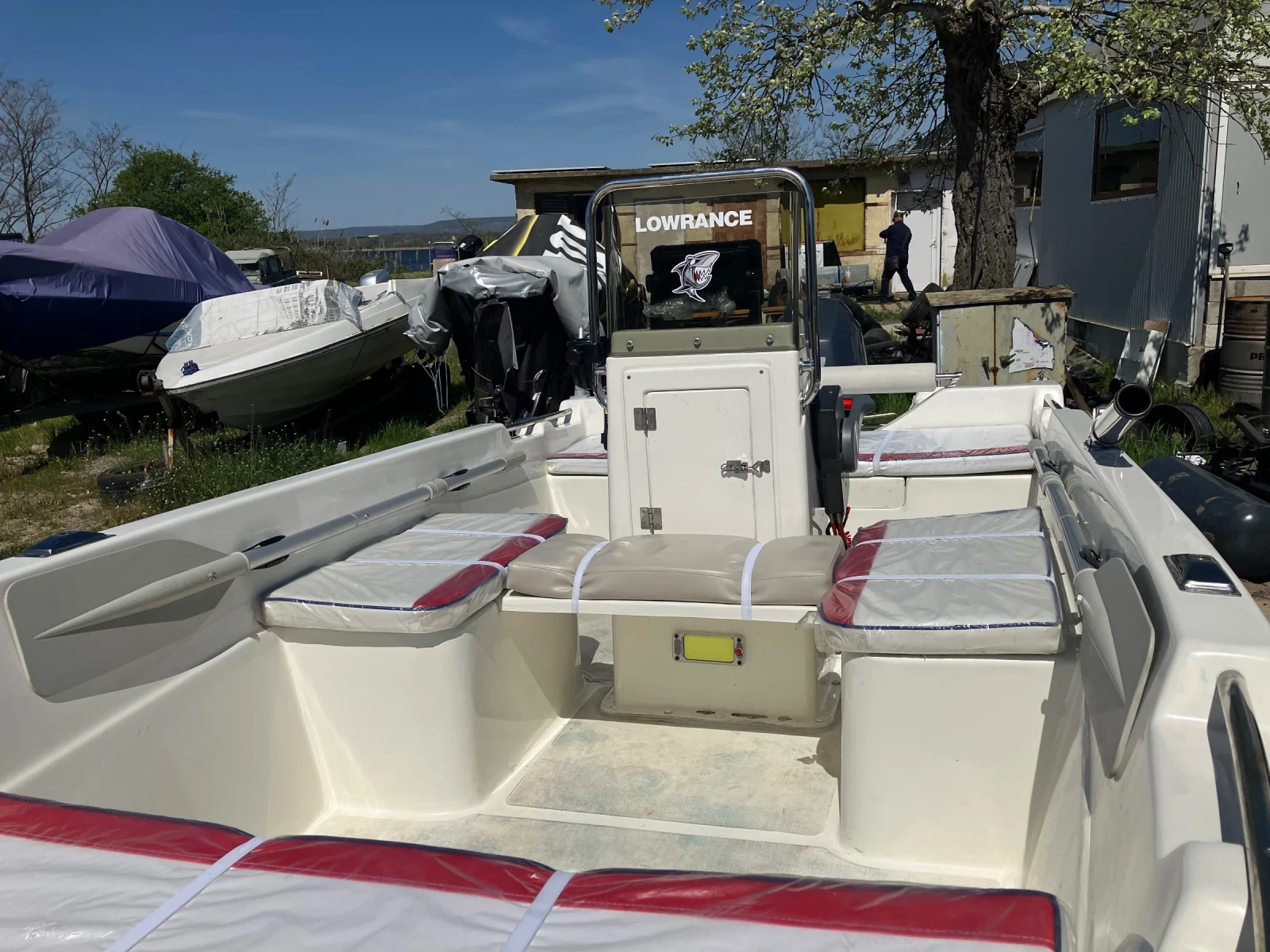 Лодка Safter Yacht 4.50, снимка 6 - Воден транспорт - 54390121