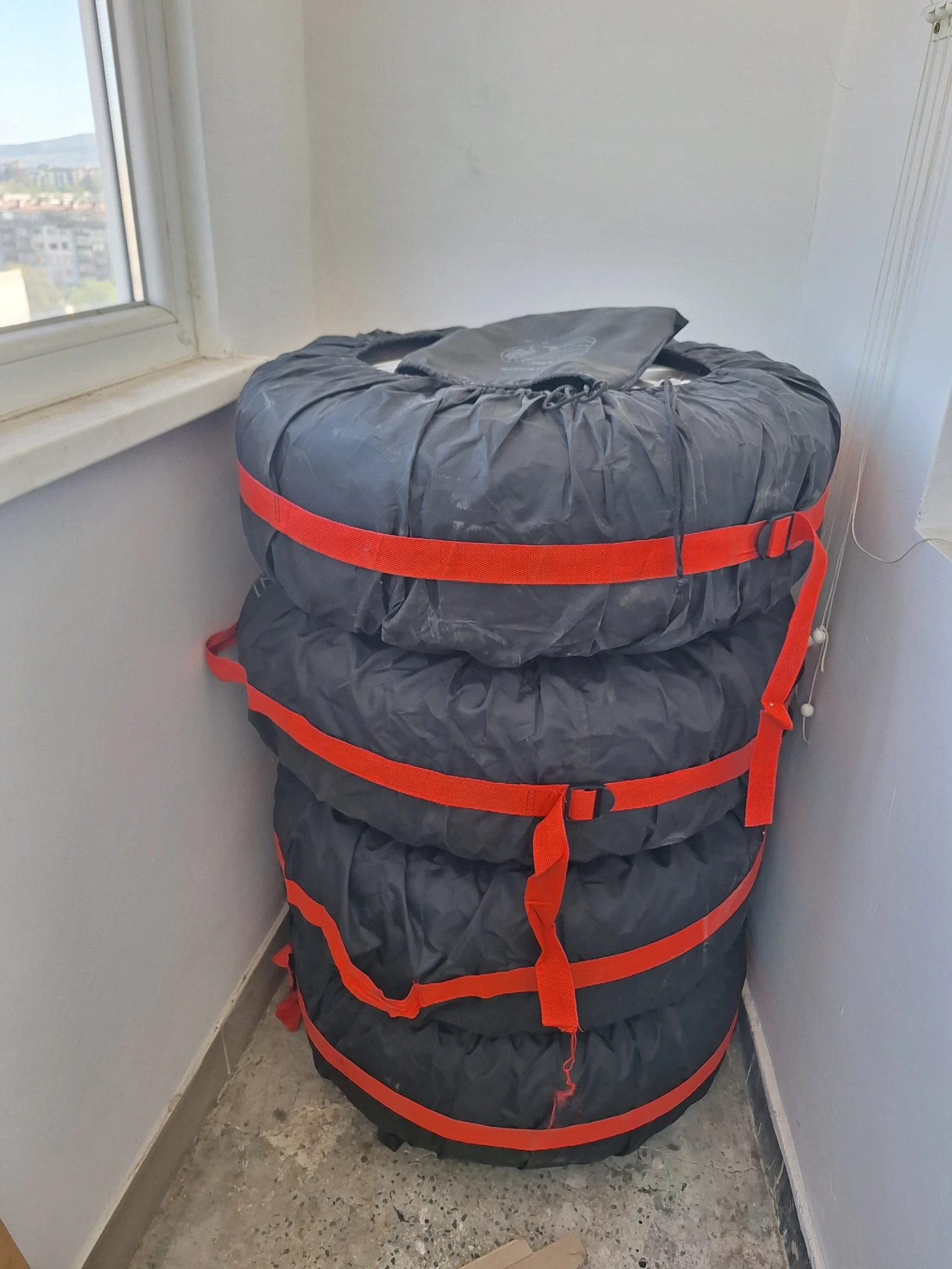 Гуми с джанти Kumho 215/65R16, снимка 7 - Гуми и джанти - 50971399