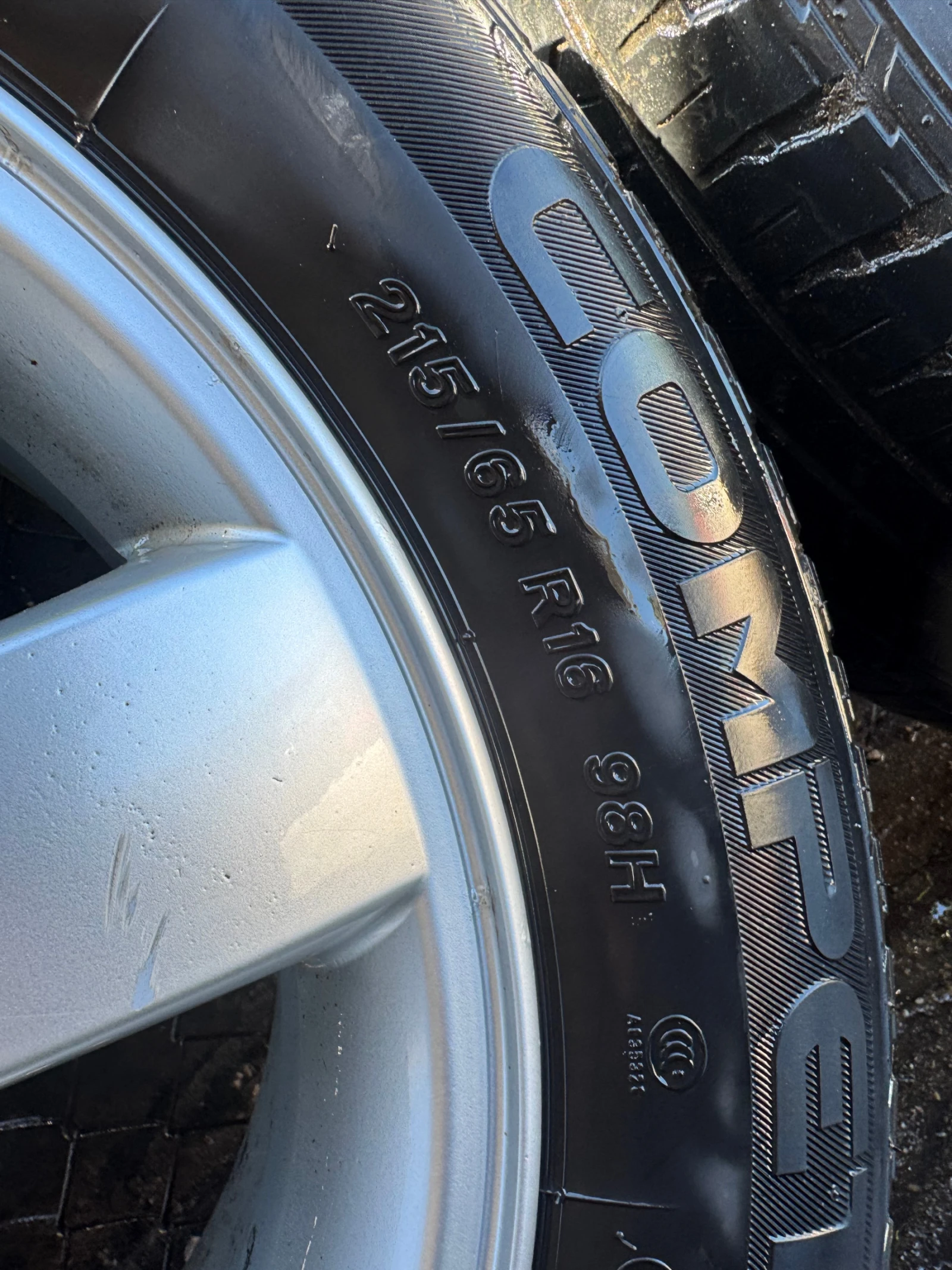 ���� � ������ 215/65R16 �� Hyundai IX35 | Mobile.bg � ����������� 7