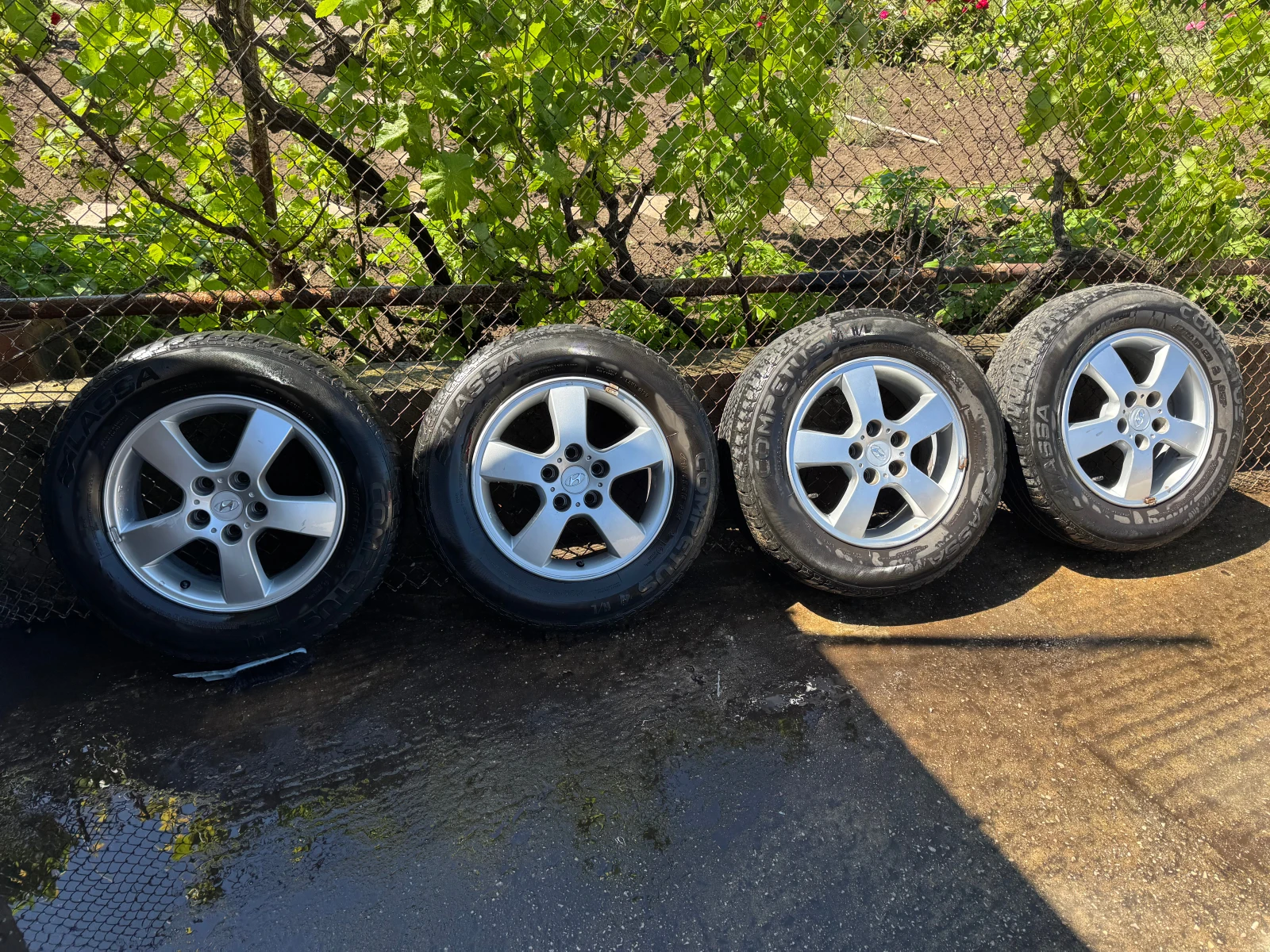 ���� � ������ 215/65R16 �� Hyundai IX35 | Mobile.bg � ����������� 1