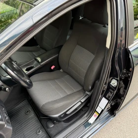 Toyota Avensis 1.8 VVT-i valvematic Facelift 147 кс., снимка 10