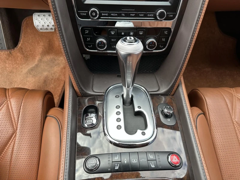 Bentley Flying Spur 4.0 / V8, снимка 13 - Автомобили и джипове - 45341609