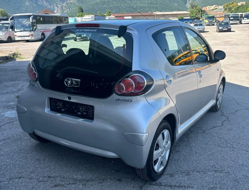 Toyota Aygo 1.0i, снимка 7 - Автомобили и джипове - 46510221