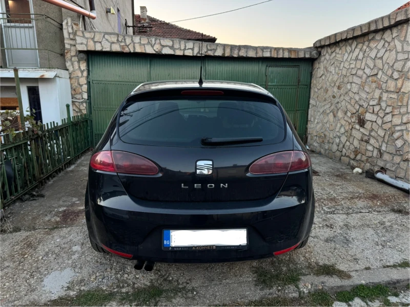 Seat Leon 2.0 TDI DSG, снимка 2 - Автомобили и джипове - 47334508