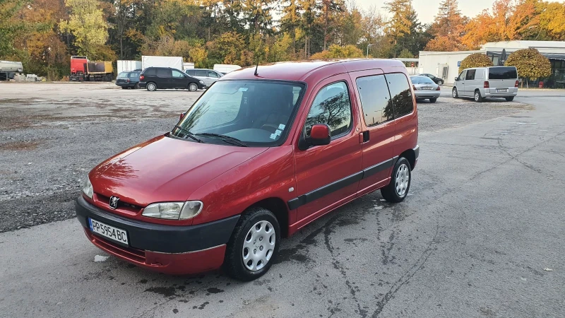 Peugeot Partner 1.4i  газ/бензин , снимка 3 - Автомобили и джипове - 47795460