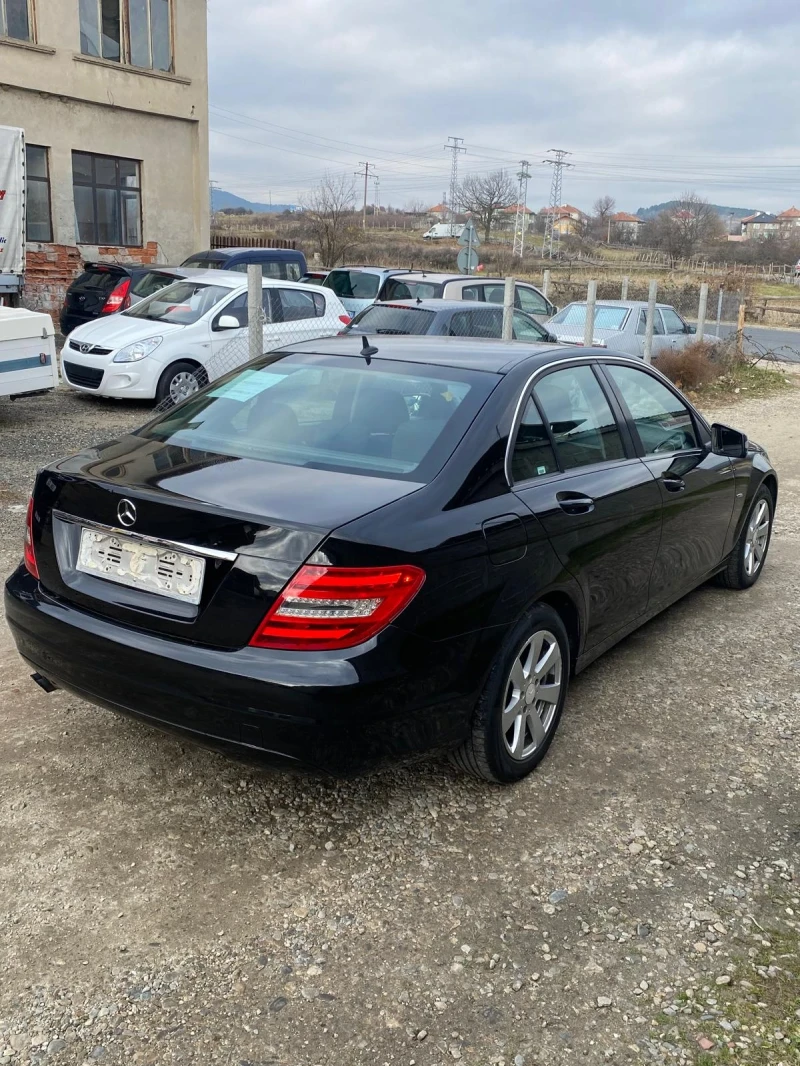 Mercedes-Benz C 200, снимка 10 - Автомобили и джипове - 48248776