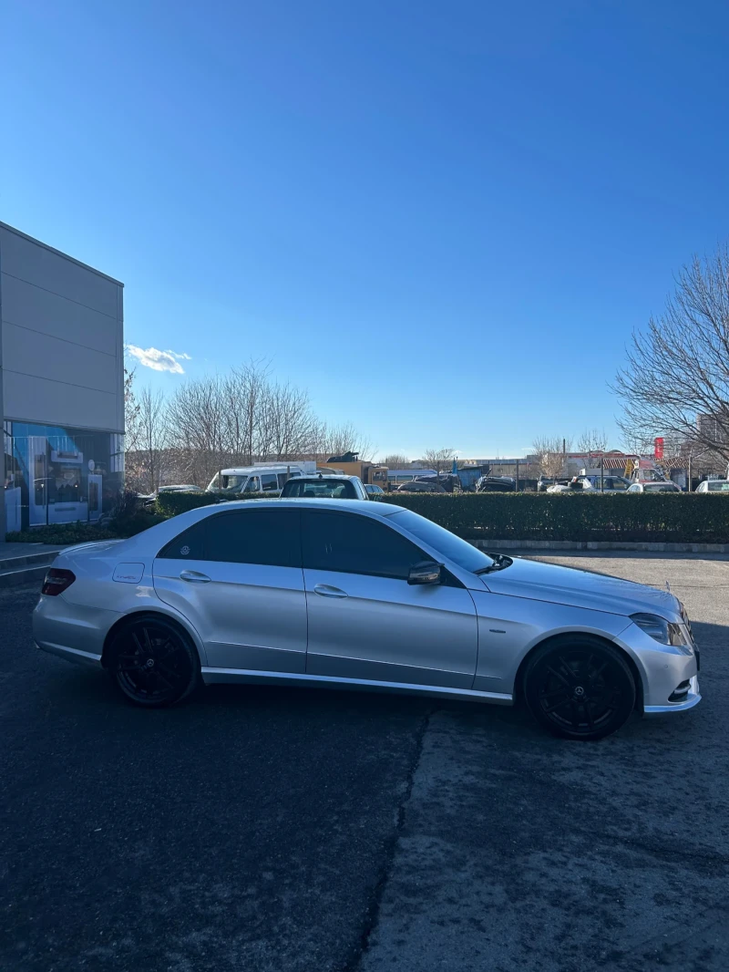 Mercedes-Benz E 350, снимка 3 - Автомобили и джипове - 48823928