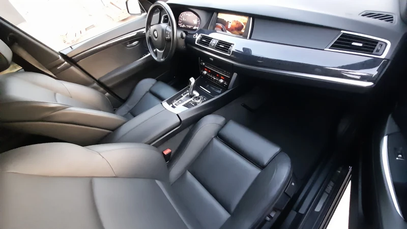 BMW 5 Gran Turismo 3.0 D  - SWISS , снимка 12 - Автомобили и джипове - 49440583