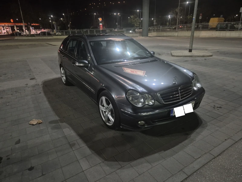 Mercedes-Benz C 220 Face lift Avangard, снимка 5 - Автомобили и джипове - 52816279