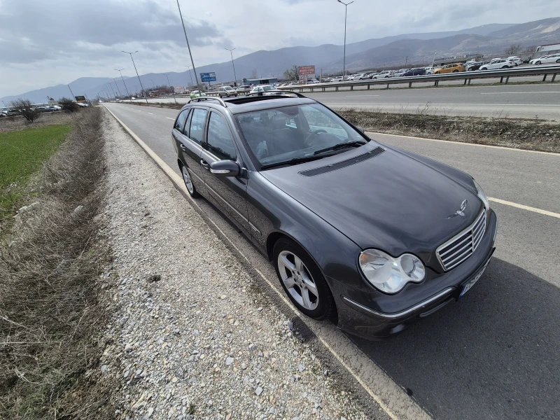 Mercedes-Benz C 220 Face lift Avangard, снимка 16 - Автомобили и джипове - 49478712