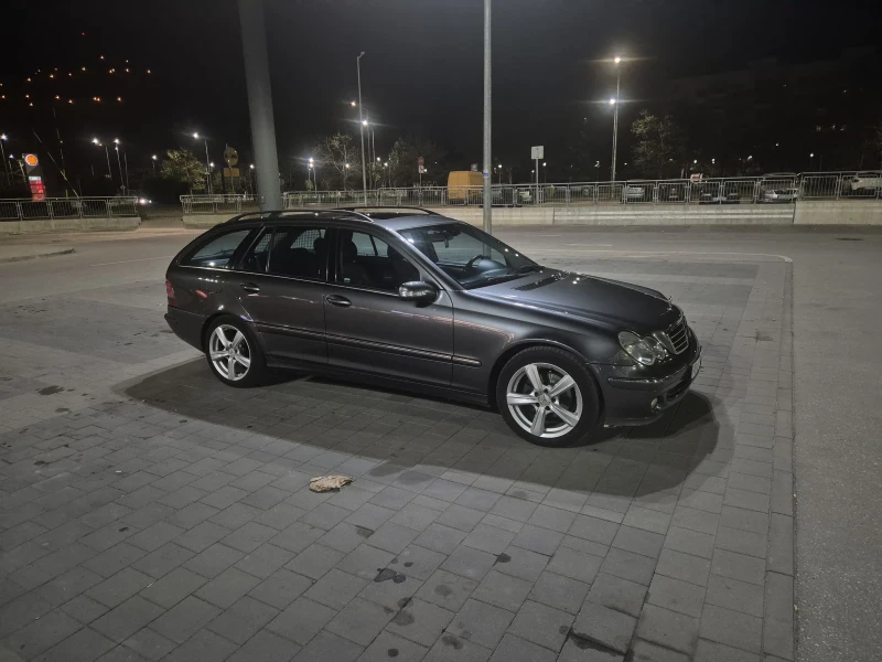 Mercedes-Benz C 220 Face lift Avangard, снимка 2 - Автомобили и джипове - 52816279