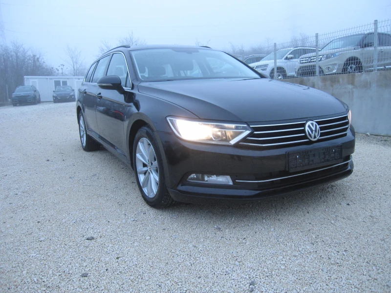 VW Passat Автомат, 1, 6-TDI, Navi, снимка 2 - Автомобили и джипове - 52815621