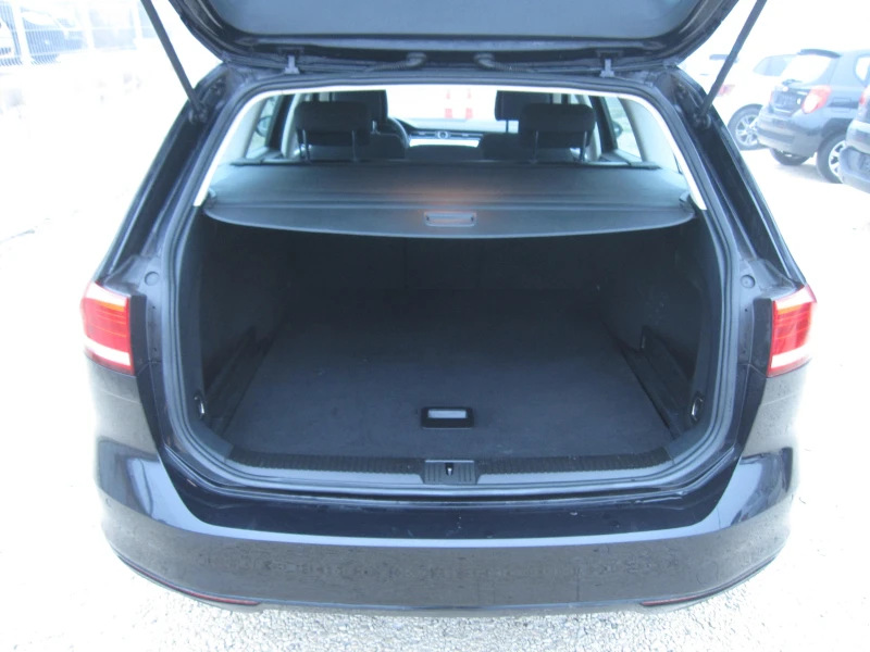 VW Passat Автомат, 1, 6-TDI, Navi, снимка 5 - Автомобили и джипове - 52815621