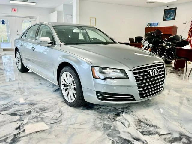 Audi A8 QUATTRO/РЕАЛНИ КИЛОМЕТРИ/СЕРВИЗНА ИСТОРИЯ, снимка 1 - Автомобили и джипове - 48519949