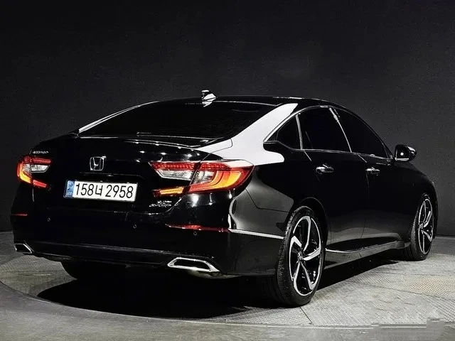 Honda Accord 2.0T 115 000км. - изображение 2