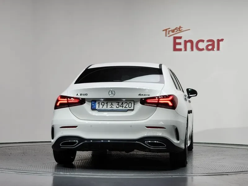 Mercedes-Benz A 250 4MATIC, снимка 4 - Автомобили и джипове - 55790302