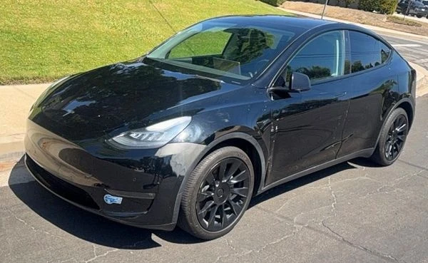Tesla Model Y, снимка 3 - Автомобили и джипове - 56115179