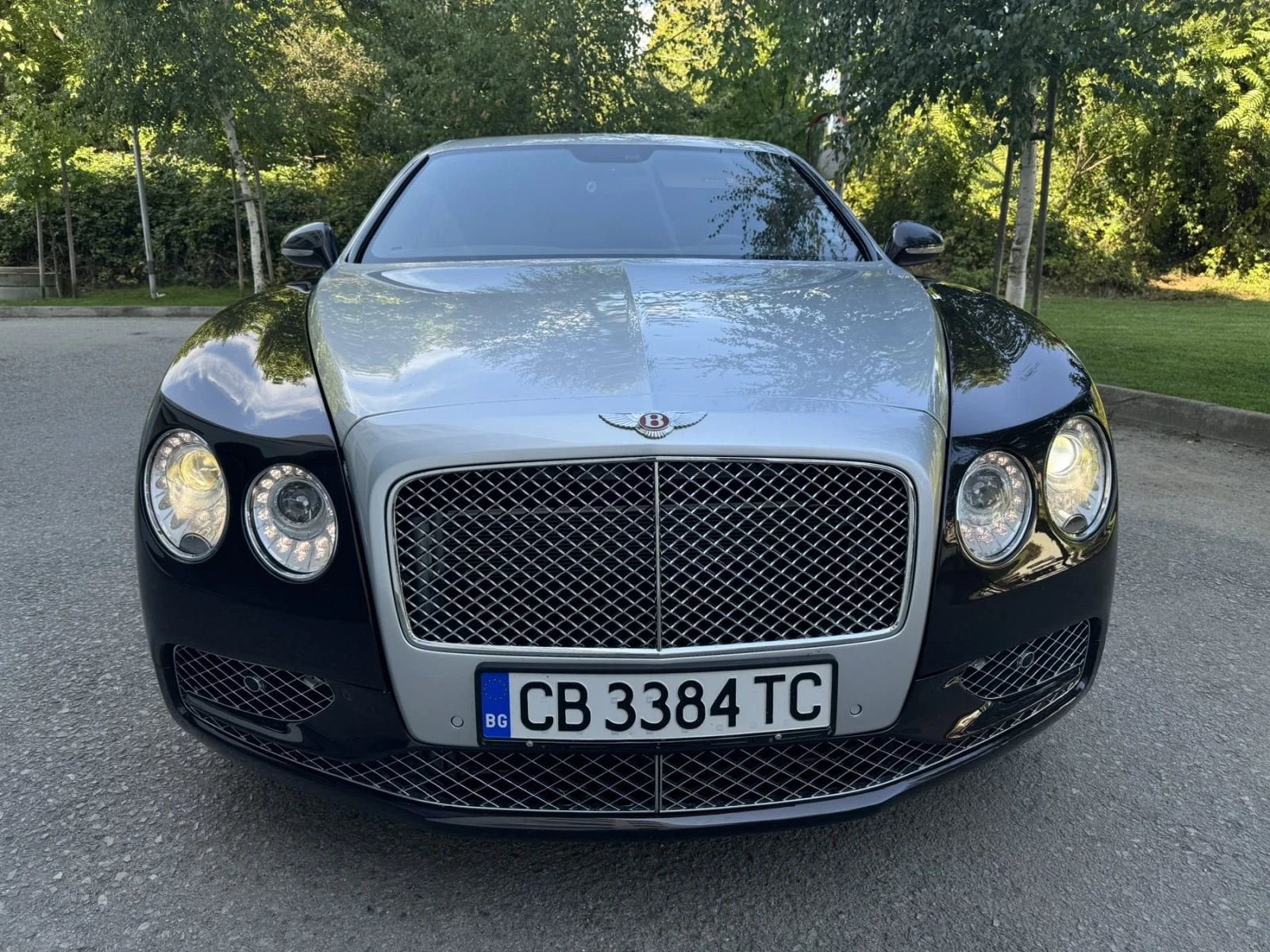 Bentley Flying Spur 4.0 / V8 - изображение 2