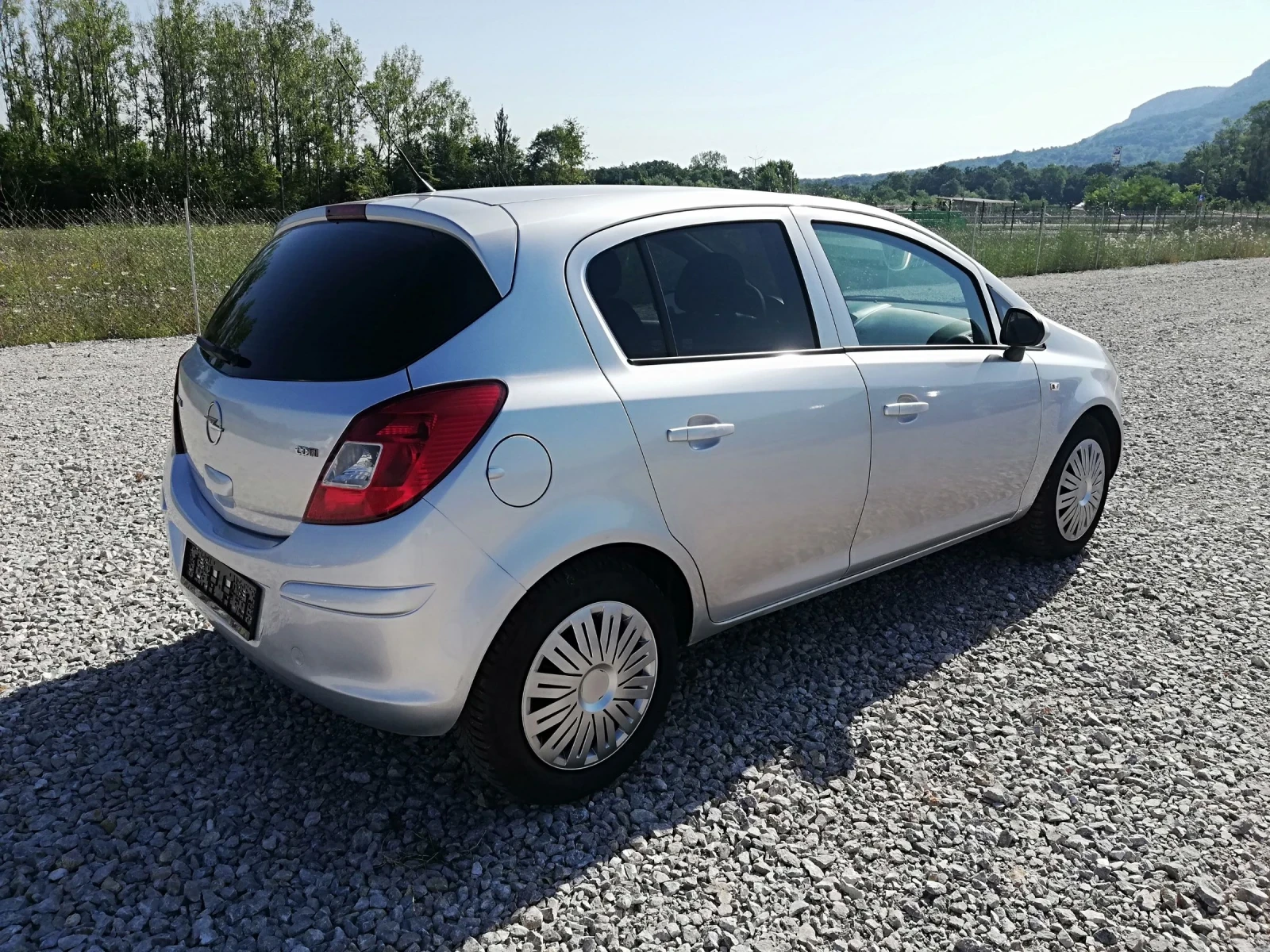 Opel Corsa 1.3cdti kli italia - изображение 6