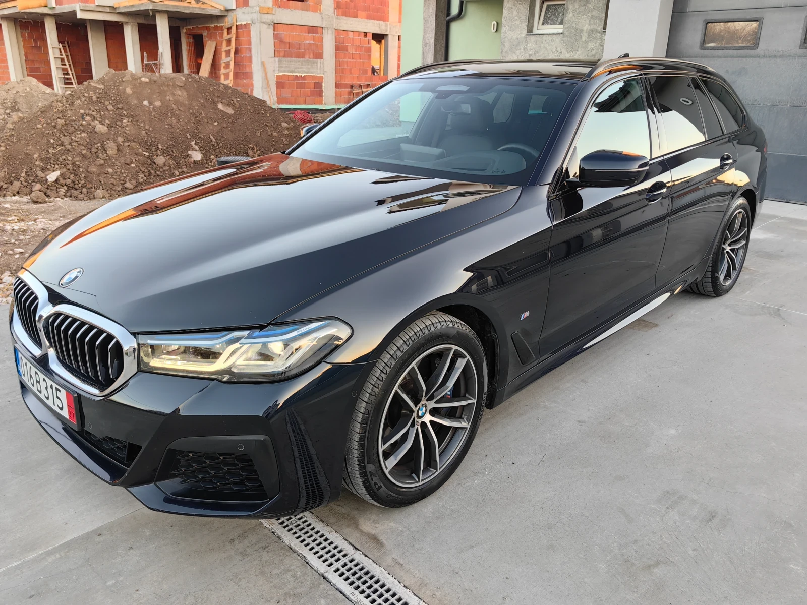 BMW 530 530i M SPORT 360 LAZER HEAD-UP ОБДУХВАНЕ СЕДАЛКИ - изображение 7