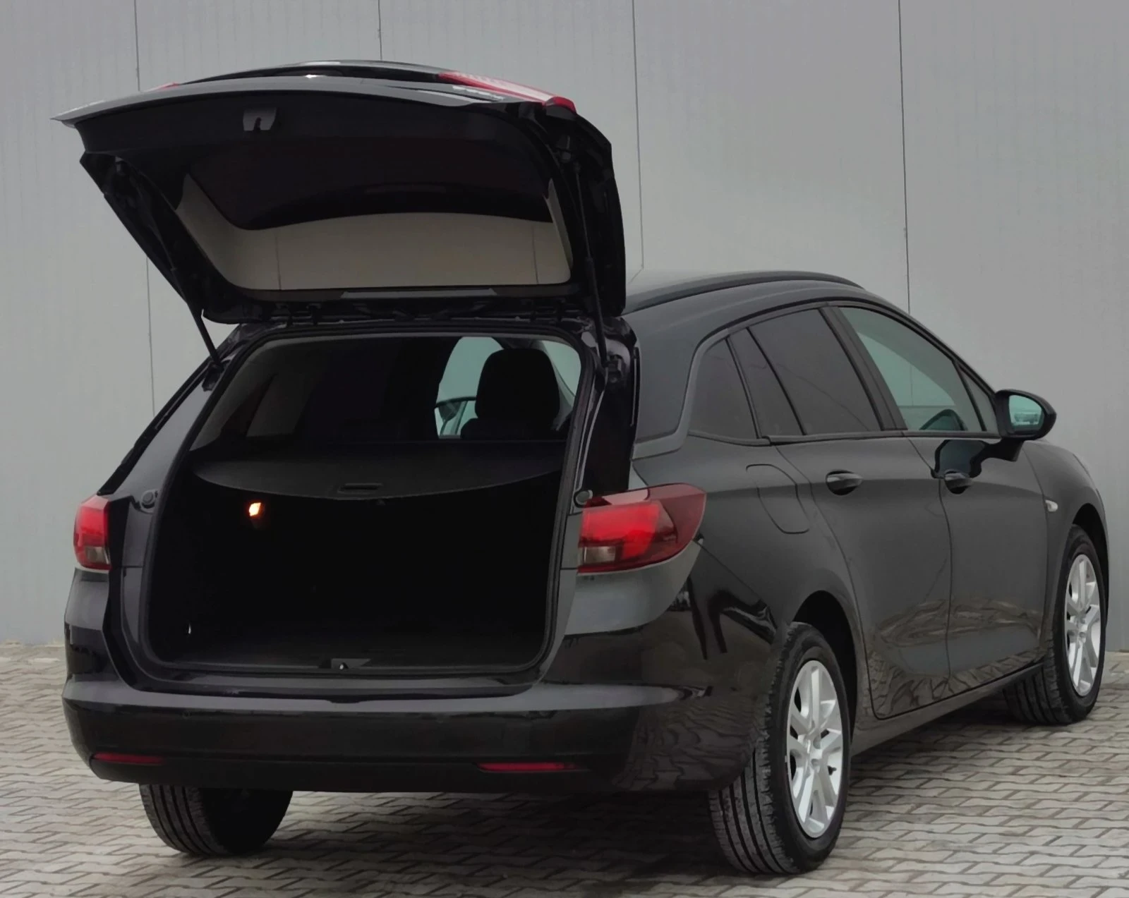 Opel Astra 1.6CDTI* 110.* LED* NAVI*  | Mobile.bg   16