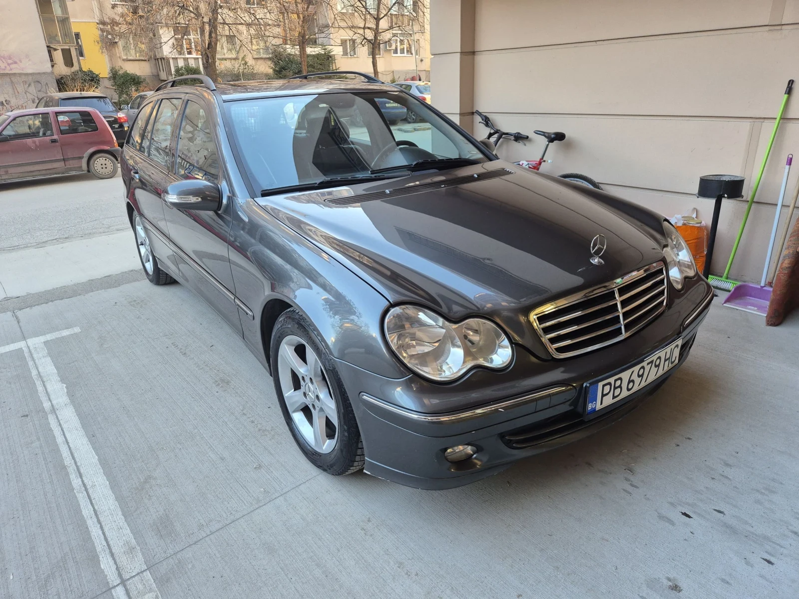 Mercedes-Benz C 220 Face lift Avangard - изображение 4
