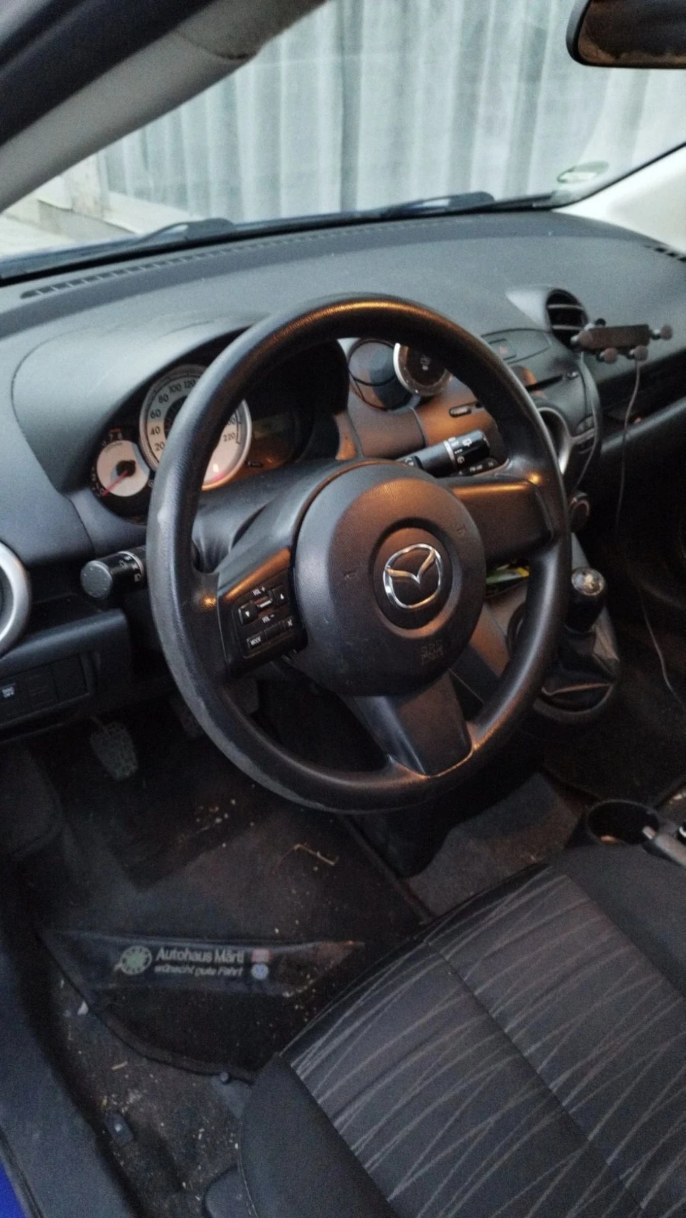 Mazda 2 1.5 бензин, климатик нов внос  - изображение 8